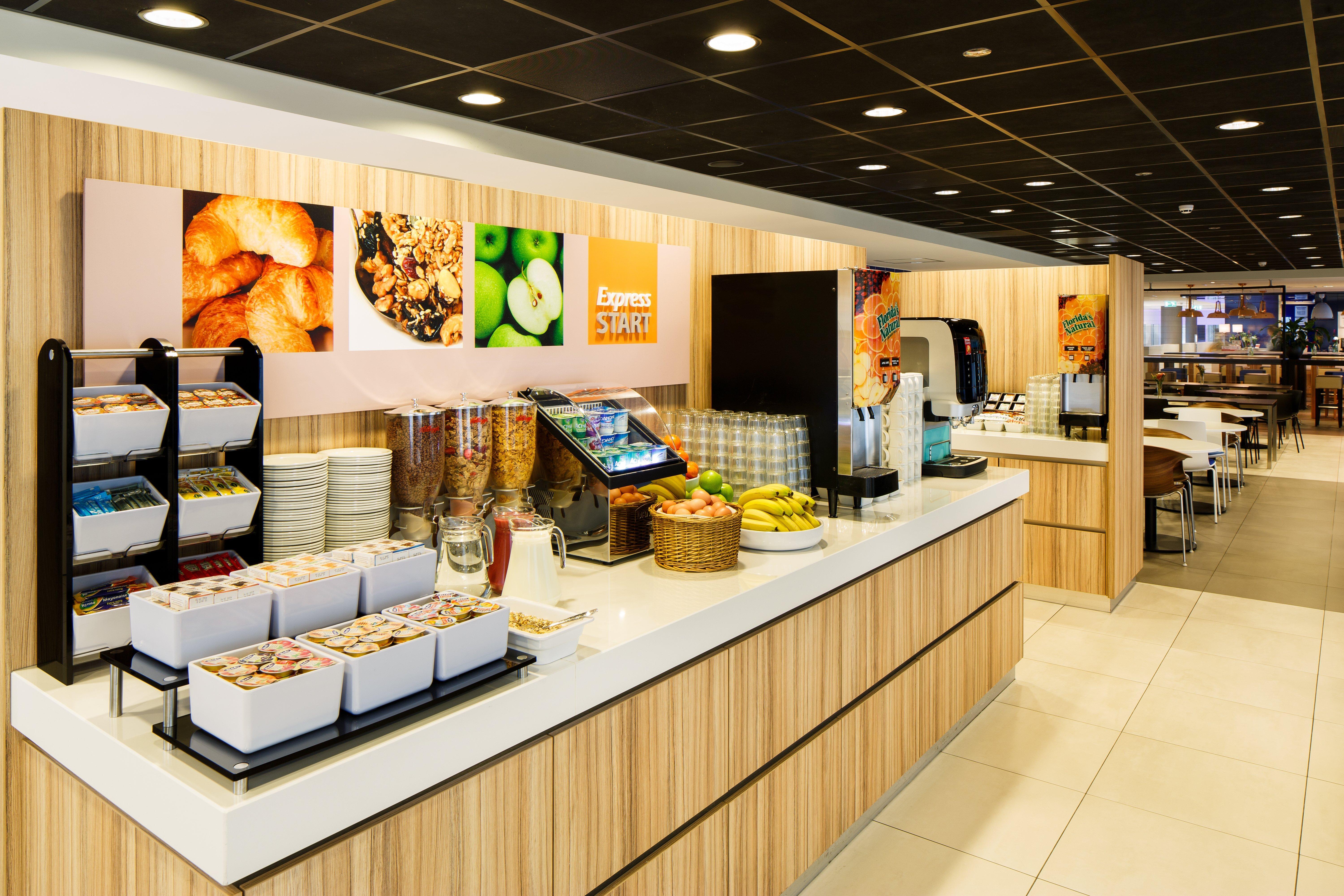 Holiday Inn Express Rotterdam - Central Station By Ihg Exteriér fotografie