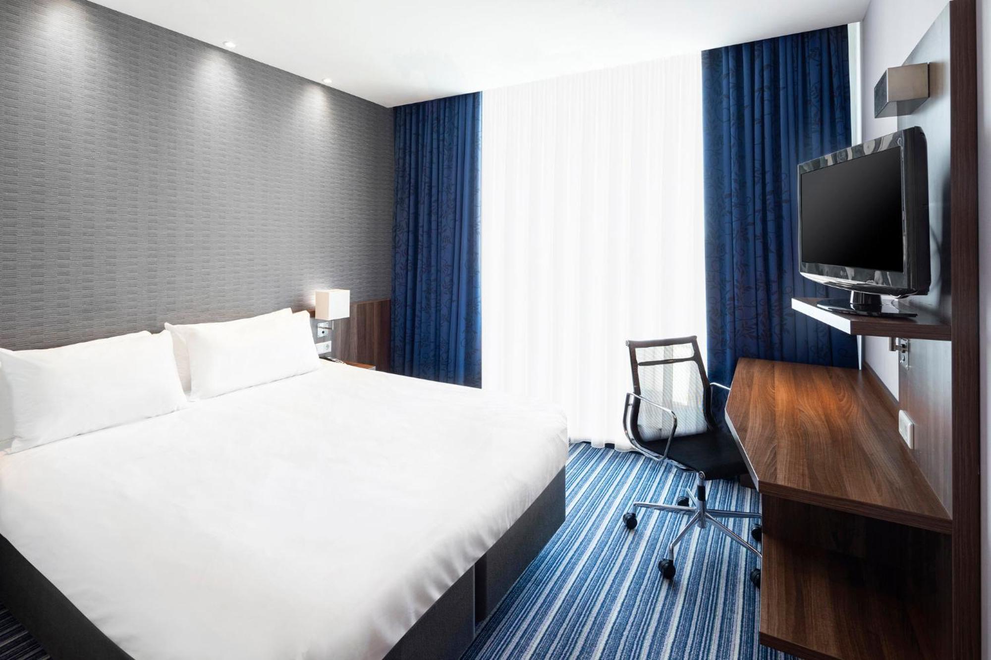 Holiday Inn Express Rotterdam - Central Station By Ihg Exteriér fotografie