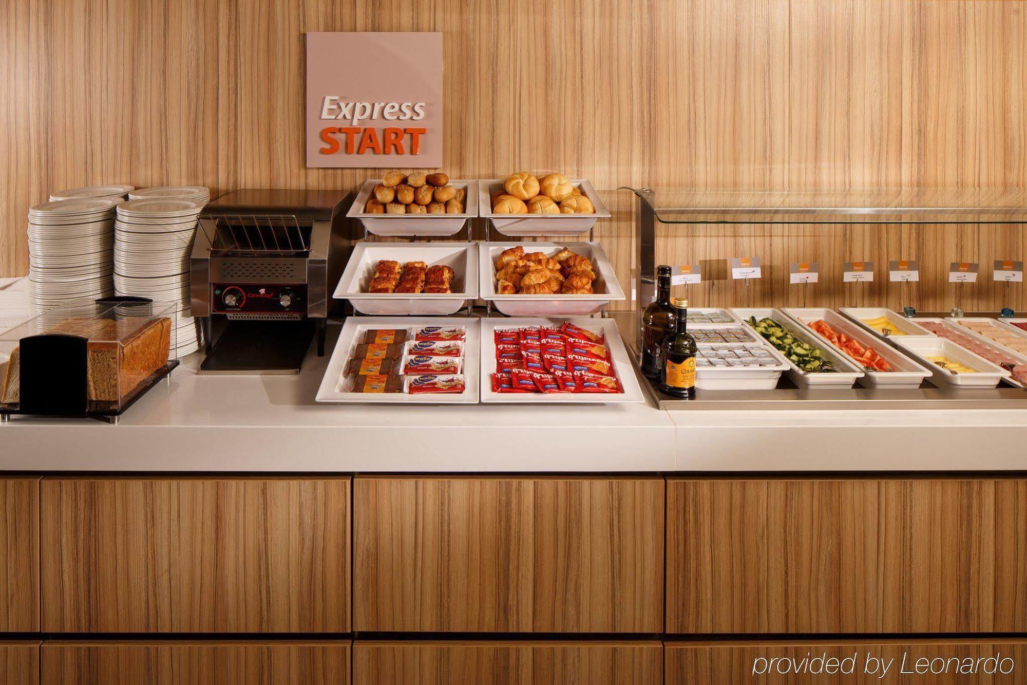 Holiday Inn Express Rotterdam - Central Station By Ihg Exteriér fotografie